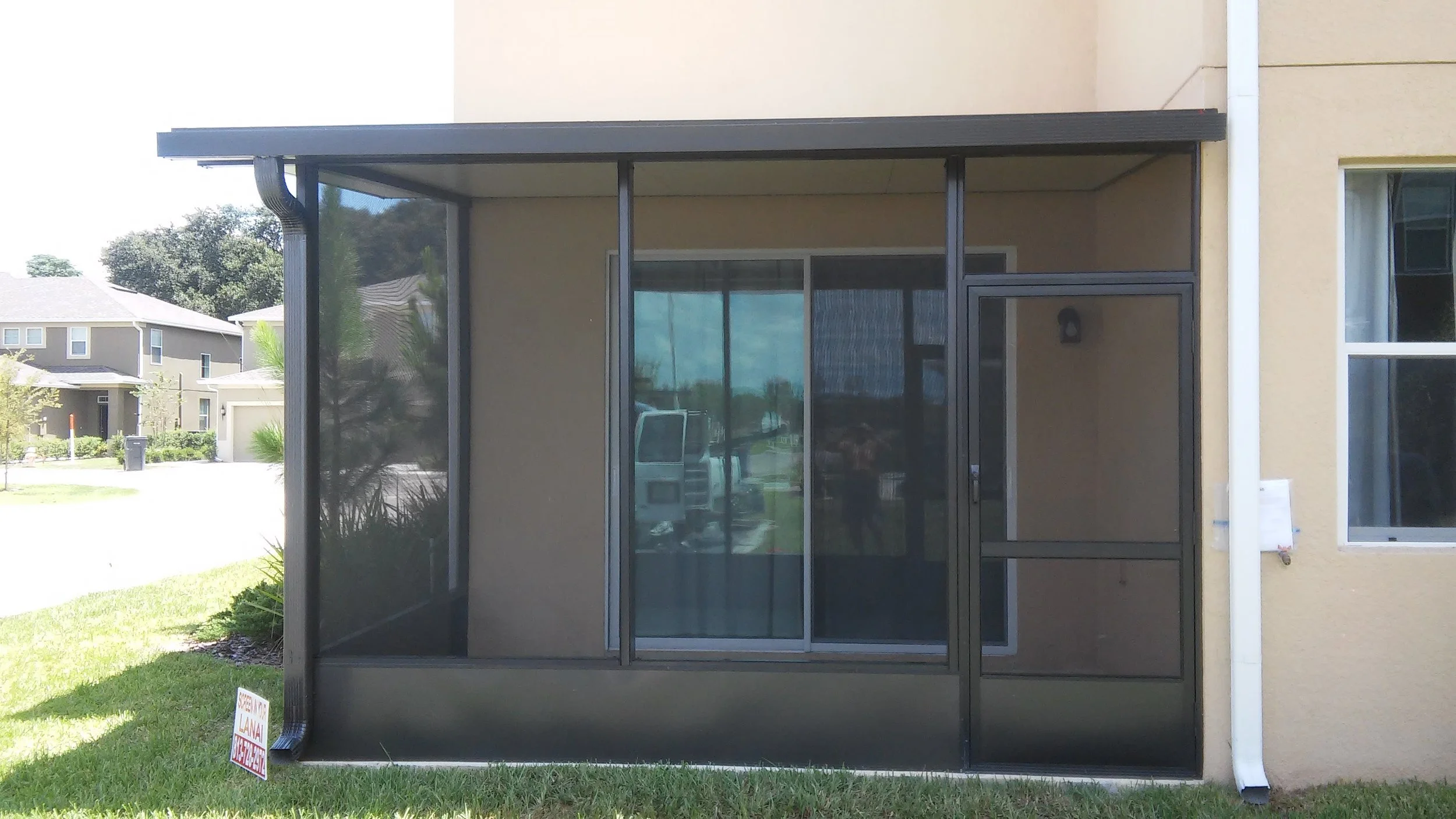 New lanai screen