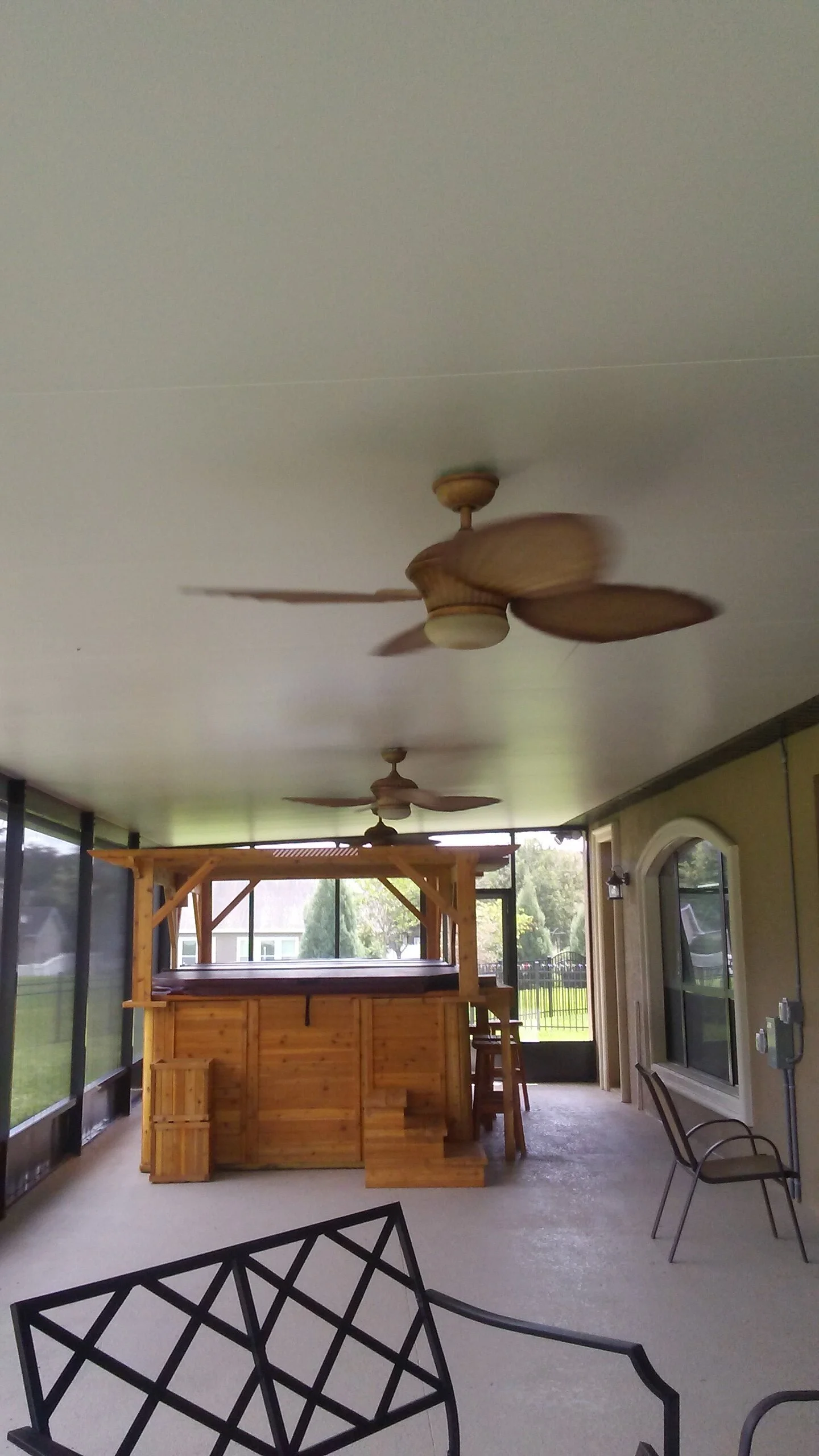 Insulated panel roof